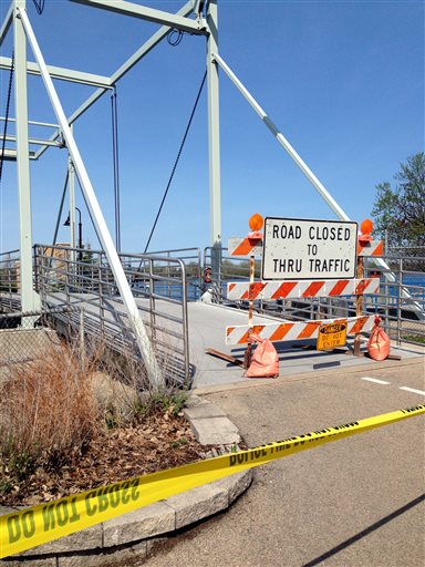 Shooter disrupts family bike ride; 4 dead, including gunman