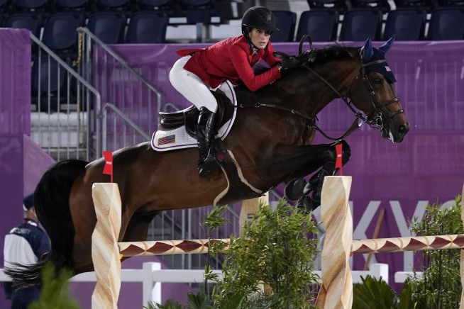 Springsteen makes Olympic debut, falls short in qualifier