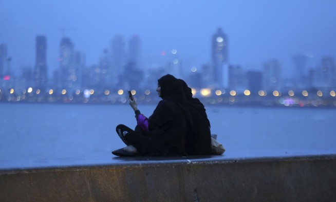 India's Parliament OKs ending instant divorce for Muslims