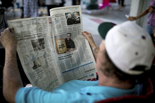 'Ramblin Man' Gregg Allman laid to rest near Highway 41