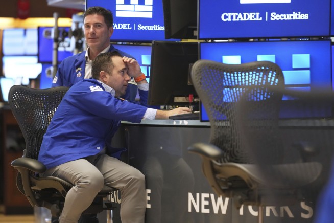 US stocks dive after another stunning reversal as uncertainty reigns about Trump's tariffs