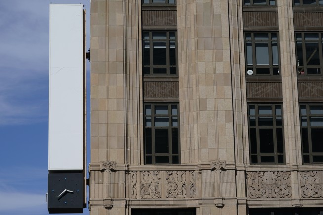 Brightly flashing 'X' sign removed from the San Francisco building that was Twitter's headquarters