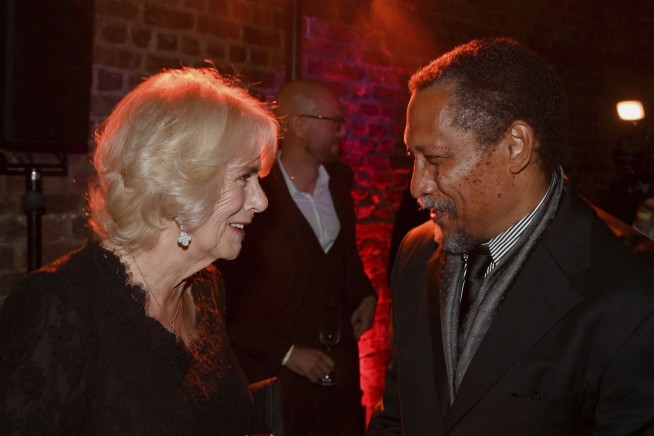 Novel by Sri Lanka's Shehan Karunatilaka wins Booker Prize