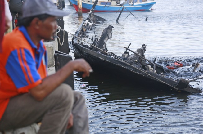 17 still missing after Indonesia boat fire kills 23