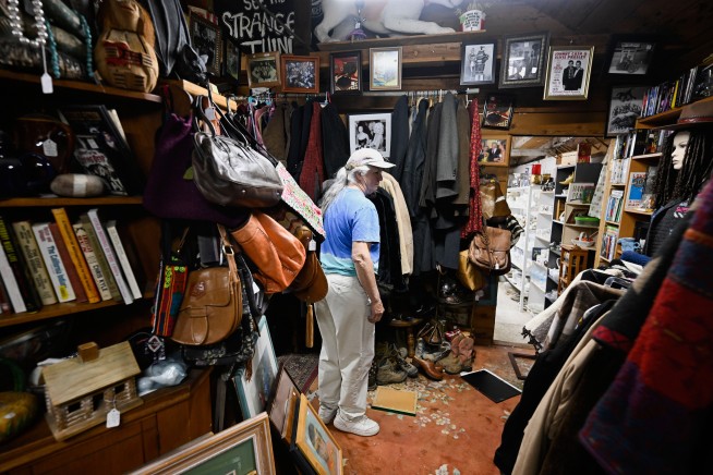 5.2-magnitude quake shakes Southern California, tumbling rocks onto roads and items off shelves