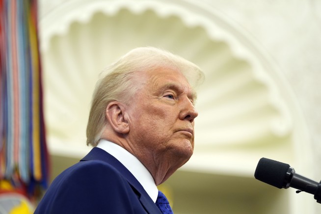 Trump upends US policy on Ukraine and says he and Putin have agreed to begin talks on ending the war