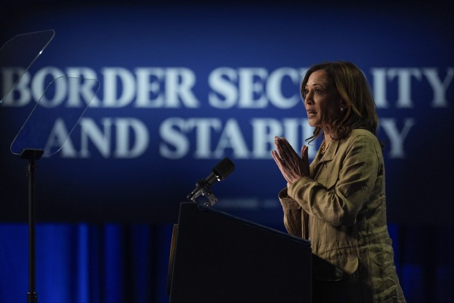 Harris walks fence at US-Mexico border as she works to project tougher stance on migration