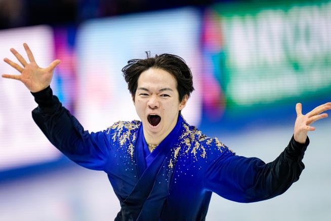 Ilia Malinin bounces back from Olympic nightmare with 3rd straight world figure skating title