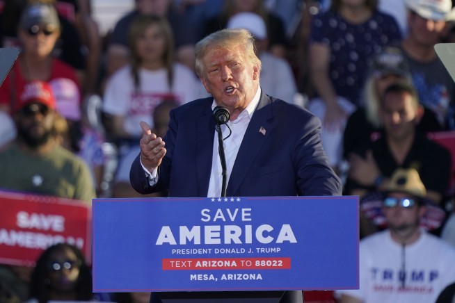 Trump 2024 campaign prepares for post-midterms launch