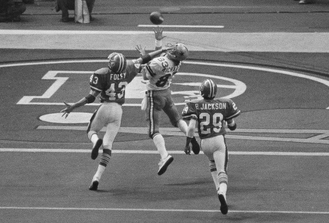 Former Cowboys receiver Golden Richards, known for famous Super Bowl catch, dies at 73