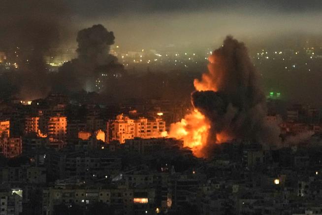 The Latest: Key oil price spikes over $100 as Iranian attacks hit shipping