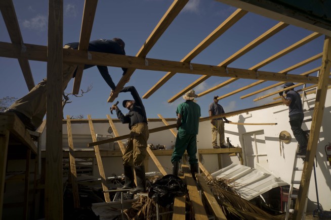 Hurricane mauled PR's renowned Monkey Island research center