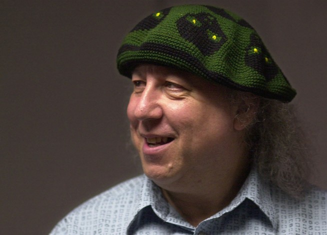 Fleetwood Mac blues guitarist Peter Green dies at 73