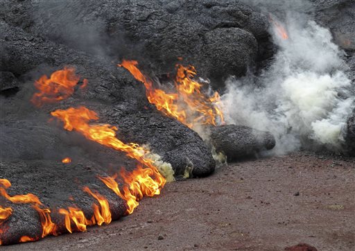 Hawaii family loses rented home to lava