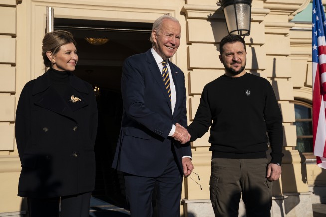 Biden in Kyiv to show solidarity as Ukraine war nears 1 year