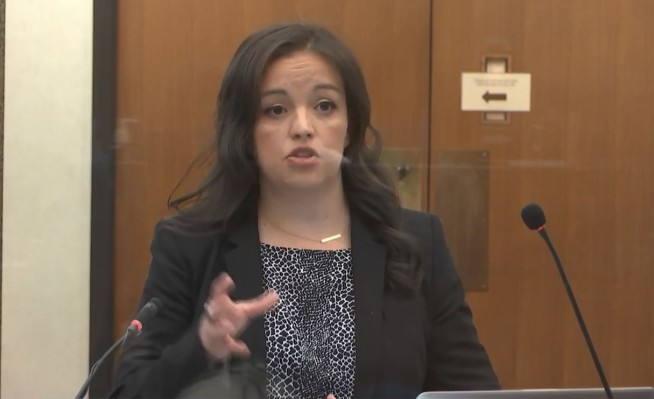 Expert: Chauvin never took knee off Floyd's neck