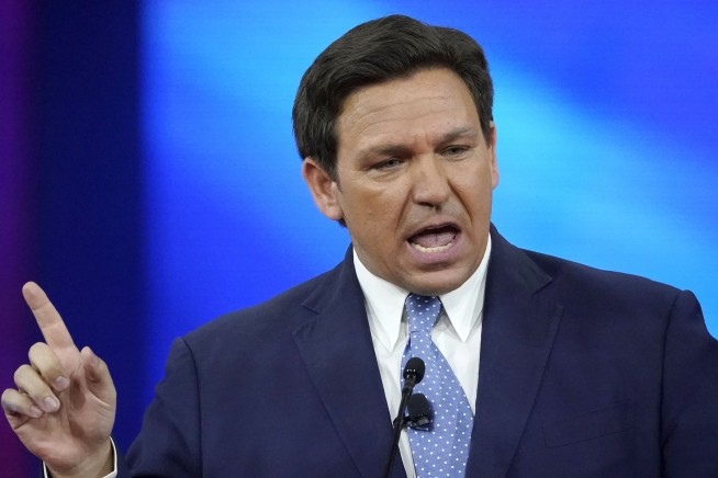 DeSantis launches GOP presidential campaign in Twitter announcement plagued by glitches