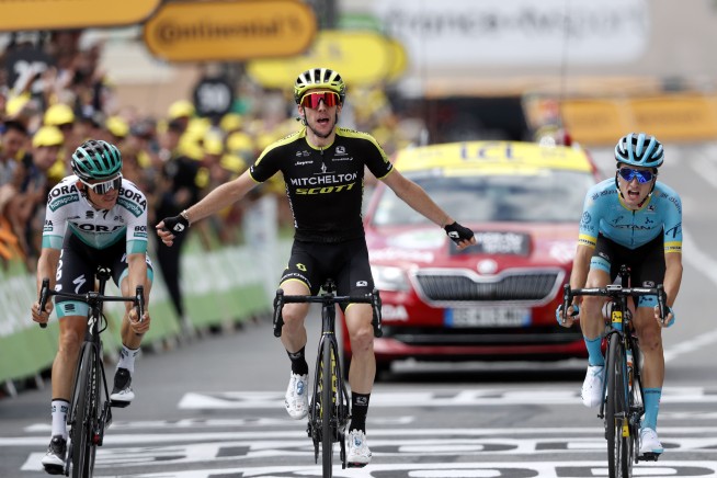 Dennis quits Tour in bizarre way, Yates wins in Pyrenees