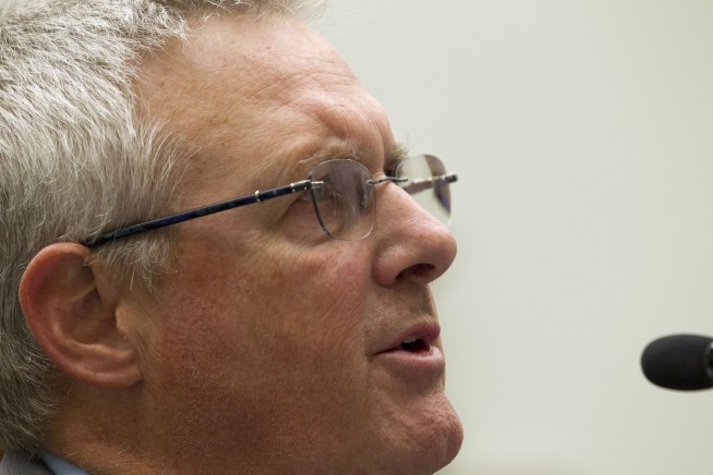 FBI, Apple clash before Congress as encryption fight simmers