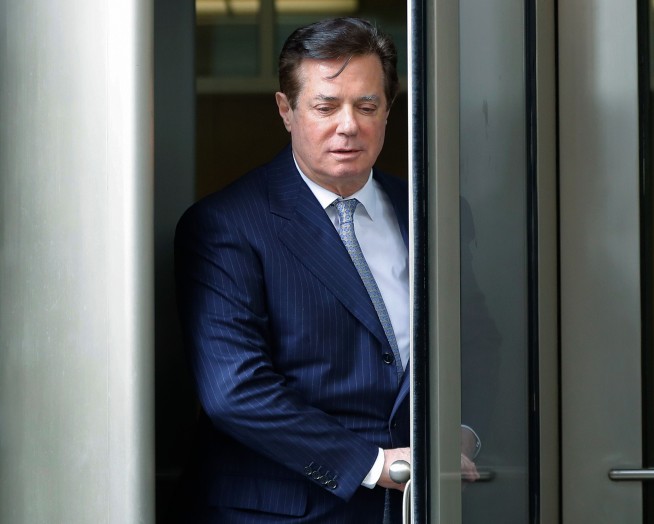 Double jeopardy fight looms after Manafort pleads not guilty