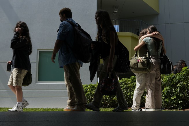 Lacking counselors, US schools turn to the booming business of online therapy