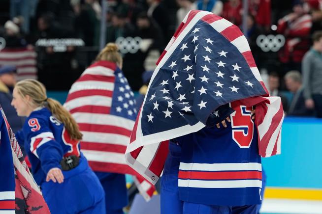 US women's hockey team has date in July with Flavor Flav in Vegas to celebrate gold medal victory