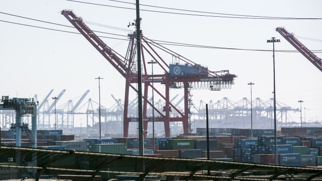 Hanjin bankruptcy causes global shipping chaos, retail fears