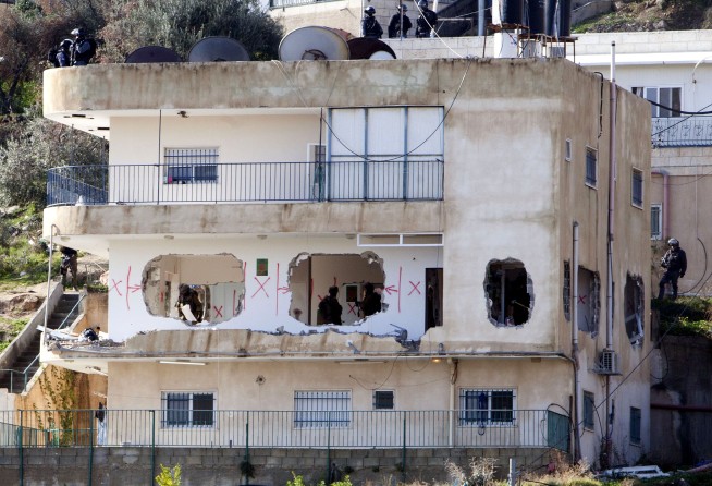 Palestinian shot after stabbing Israeli in Jerusalem