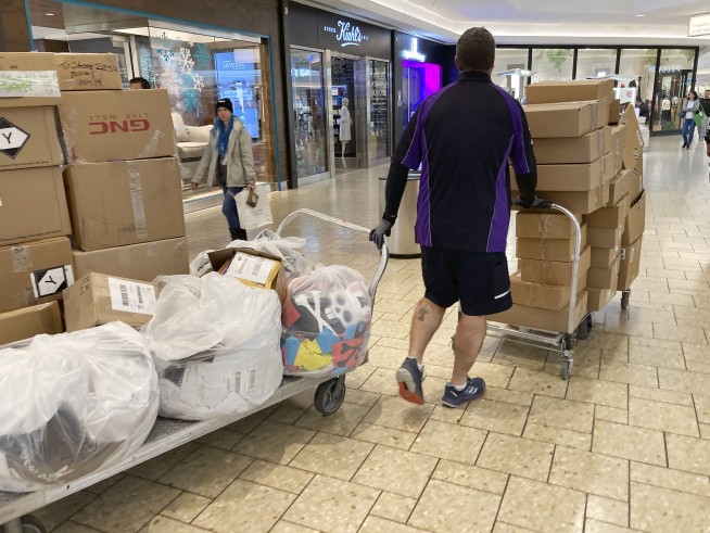 April hiring gains reflect a still-resilient US job market