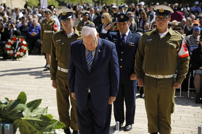 Siren wails as Israel marks annual Holocaust Remembrance Day