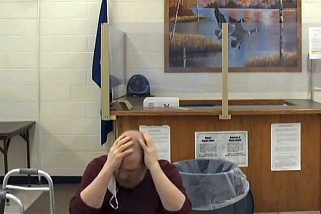 Judge OKs Weinstein's extradition for California rape case