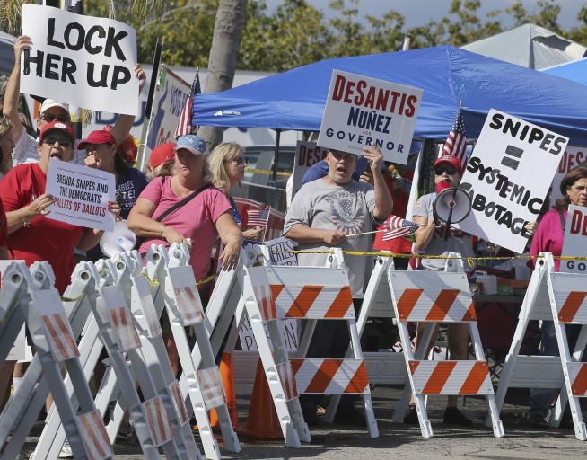 Mishaps, protests and litigation overshadow Florida recount