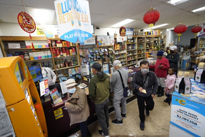 Powerball ticket sold in California snags record $2.04B win