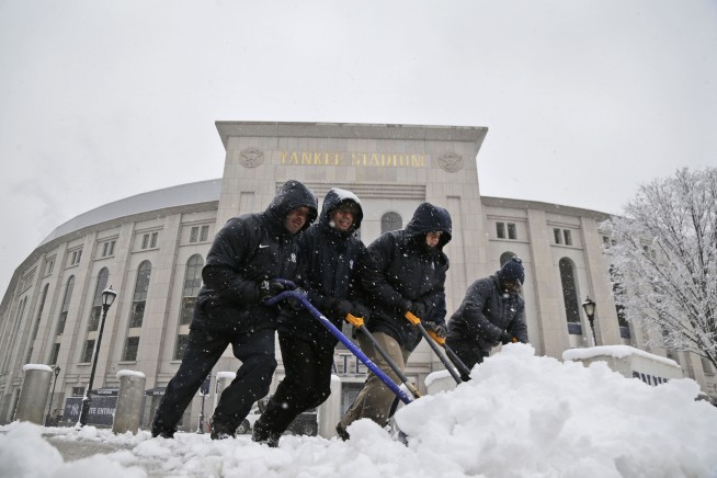 Yankees' home opener against Rays postponed because of snow