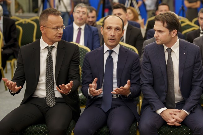 Romania, Hungary, Georgia, and Azerbaijan launch venture to install power line under the Black Sea