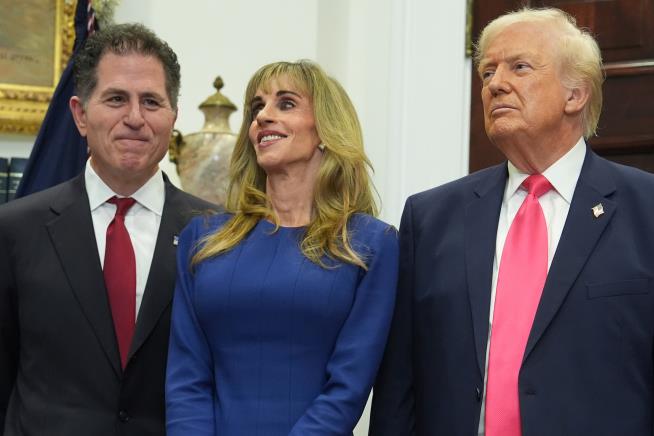 Billionaire Ray Dalio joins push to fund Trump Accounts, pledging $75 million to Connecticut kids