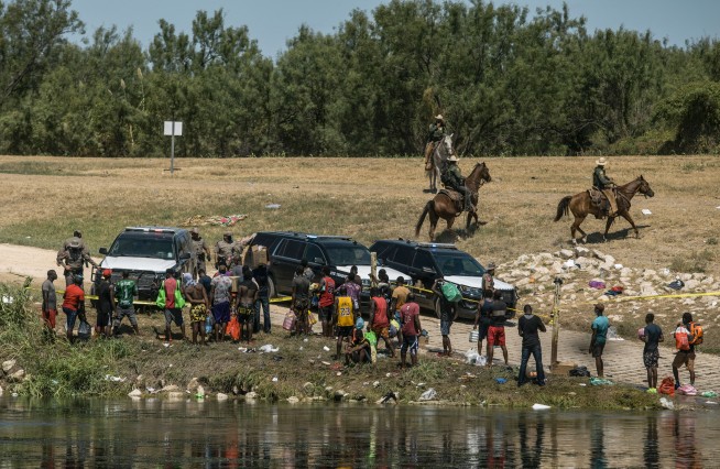 Report finds 'unnecessary' force by agents at Rio Grande