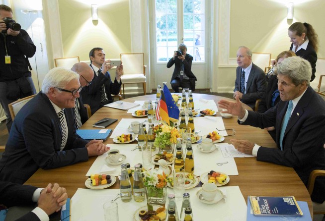 Kerry: US to accept 85,000 refugees in 2016, 100,000 in 2017