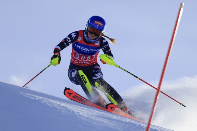 Shiffrin wins World Cup slalom and takes quest for her 100th victory to North America