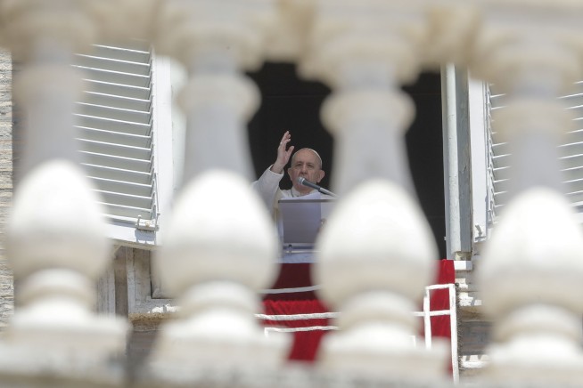 Pope sends strong message to US Catholics after Floyd death