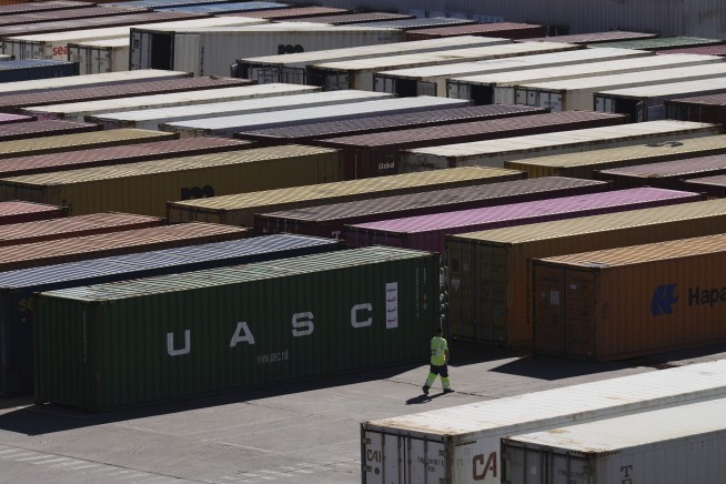 US and global economic outlook deteriorates in Trump trade war, IMF says