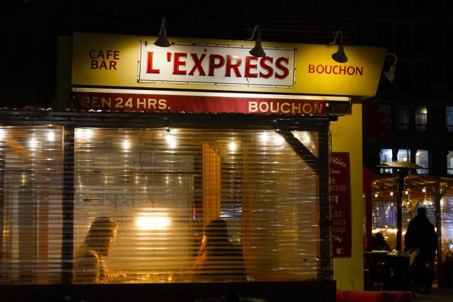 The Latest: Fire at India hospital kills 18 virus patients