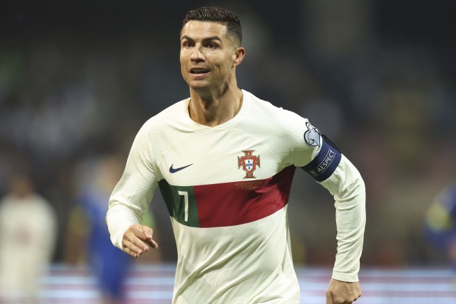 Cristiano Ronaldo faces $1B class-action lawsuit after promoting for Binance NFTs