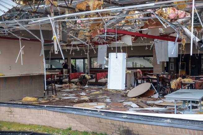 Tornadoes kill 6 people in Michigan and Oklahoma as powerful storms hit nation's midsection