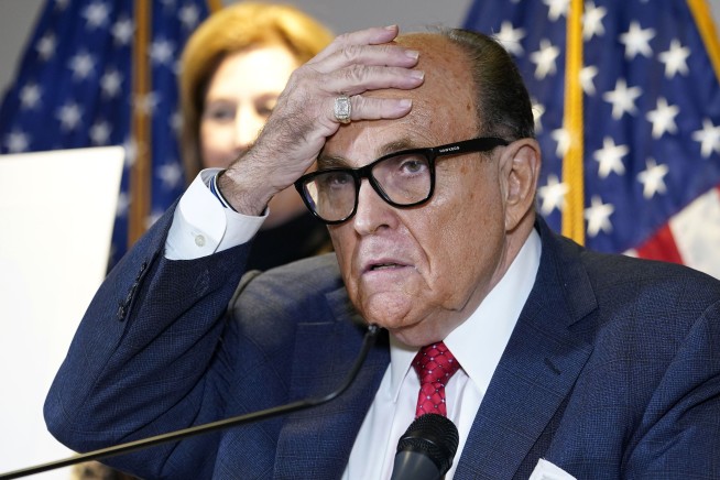 Giuliani's DC law license suspended until NY case resolved