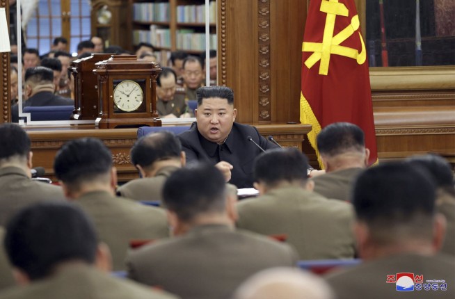 N Korean leader holds party meeting to bolster military