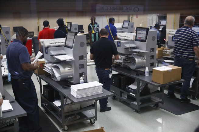 Florida election recount underway, tensions rise