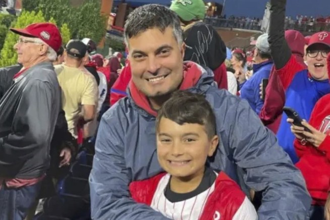 Suspended Little Leaguer's bat sells for nearly $10,000 at auction