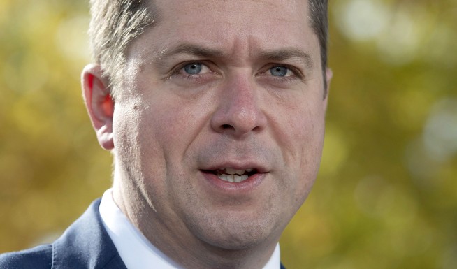 Canada votes in election that could see Trudeau lose power