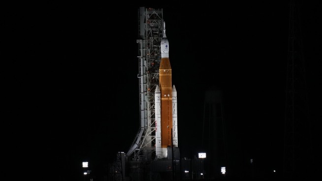 Fuel leak ruins NASA's 2nd shot at launching moon rocket